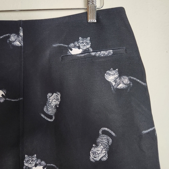 Alice Through the Looking Glass Black Cheshire Cat Skirt-Size 10 - Picture 2 of 6